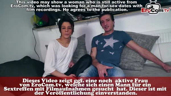 Deutsche Rimmingmilf wichst seinen Pimmel